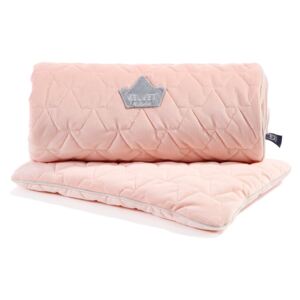Medium Velvet takaró párnával - púder rózsaszín