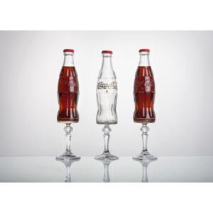 Újratervezett Coca-Colás üveg - Lukáš Houdek végrehajtás: üres üveg