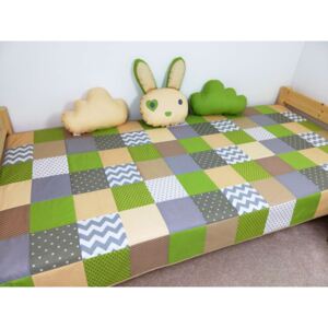 Zöld-drapp patchwork ágytakaró