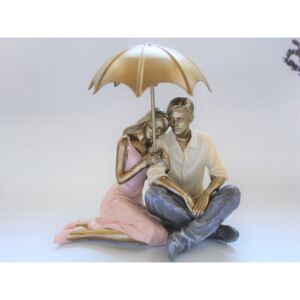 Szerelmes pár figura, esernyővel