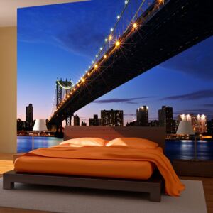 Fotótapéta Bimago - Manhattan Bridge illuminated at night + Ragasztó ingyen 200x154 cm